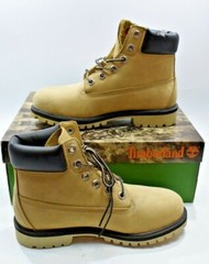 NEW VINTAGE!!! TIMBERLAND CLASSIC BOOT GOLD/BLACK JUNIORS SIZE 5 M (14991)