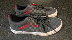 Vans Classic Seldan Checkerboard Sneaker Lace Up Low Black Gray Red Youth 4 NEW