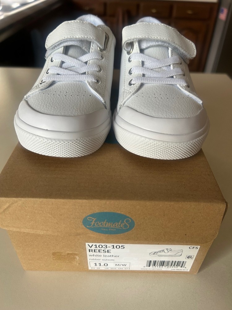 Footmate Reese White Leather Size 11 Childs Hook and Loop closure sneaker New