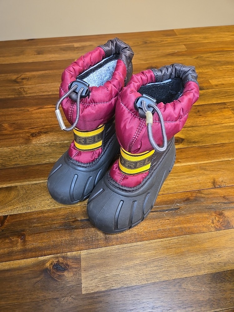Sorely Youth Snow Commander Boots In Brown And Maroon Kids Size 9
