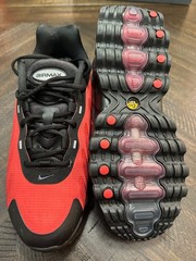Nike Air Max DN8 GS Black University Red HF7310-004 6Y / Women’s 7.5 NWOB
