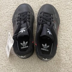Size 11 (US) – PUMA Plain Black and Red Design