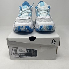 UA Curry 3Z 24 Halo Gray White Sky Blue Basketball Shoes Youth Boys 1Y NWB