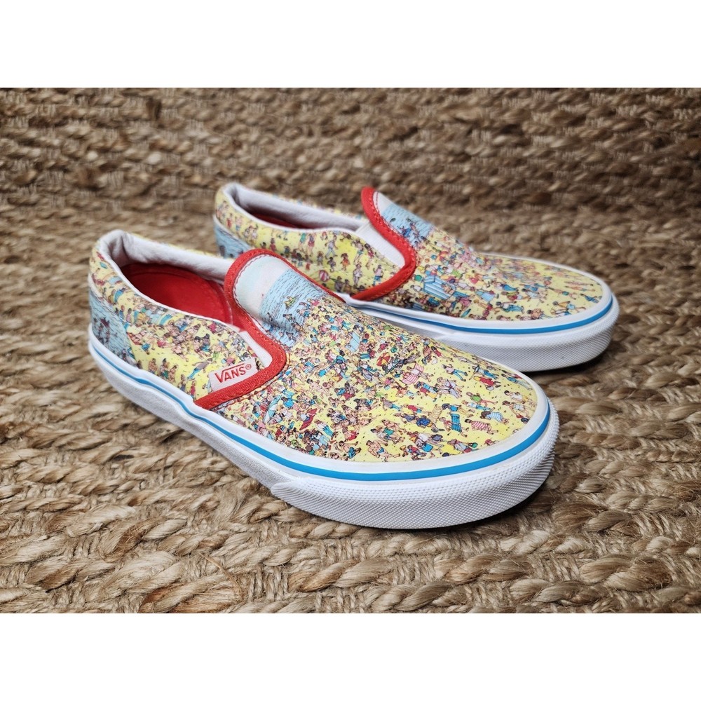 Vans X Wheres Waldo Classic Slip On Shoes Youth Kid’s Size 2.5 Sneakers Beach