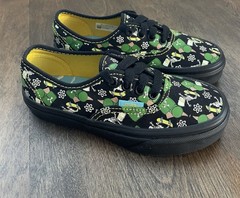 Vans x THE SIMPSONS Kids Shoes Authentic Glow In The Dark Bart Skate Size 13 EUC