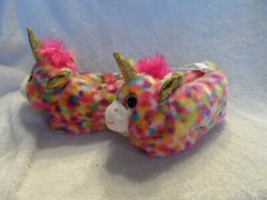 Toddler girls size medium multicolor swiggles unicorn slippers