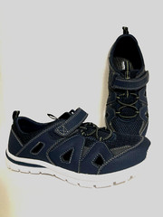 Sonoma Kids Blue Size 6 Summer Water Sneaker New