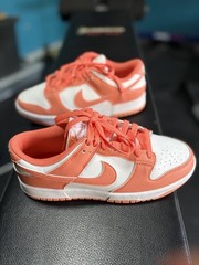 Nike Dunk Low Unisex 7.5W Orange/White Leather Low Top Sneakers