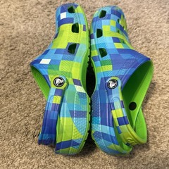 Crocs Classic Digital Block Clog Junior Boys/Girls Green Slime Color Size J6