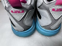Nike Lebron 9 IX South Beach Childrens Sneakers Sz 11C 472665-006 Display Only