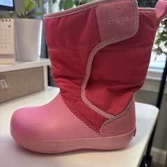 Crocs Boots Pink Size 11 Kids