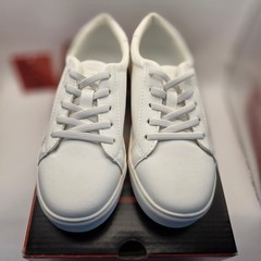 Deer Stags Blake Kids White Simulated Leather Low Top Sneakers Size 1M New