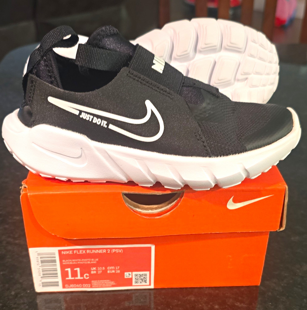 Nike Flex Runner 2 (PSV) Unisex Kids 11C Black/White Slip-On DJ6040-002