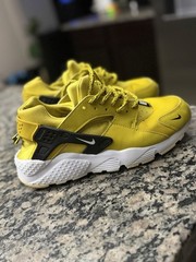 Nike Air Huarache Run Premium Zip Size 6y