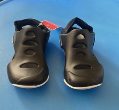 Nike Sunray 💥 Protect 3 Kid’s Sandals Sz 8 Black & White New w/Box