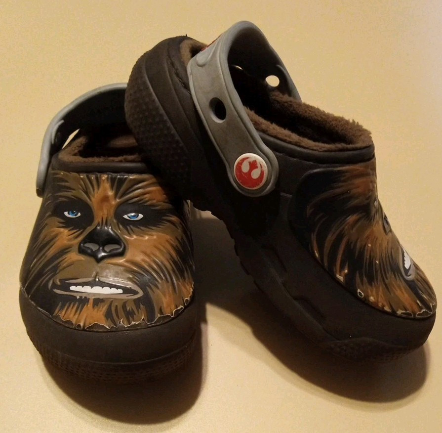 Chewbacca Crocs Star Wars Size 8 C8 Fuzzy Lined Kids youth Lucas Films Slip On