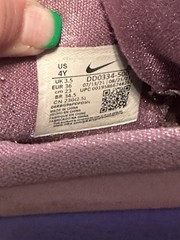 Size 4Y – Nike Kyrie 8 Infinity Mid Amethyst Wave EUC