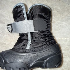 Kamik Snowbug Toddler Boot-Size 6 NWOT