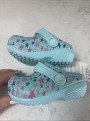Crocs Kids‘ Classic Lined Clog Printed Stars Iced Blue Size C4