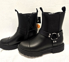 Art Class Kid’s Size 2 Black Boots w/Silver Buckle Inside Zip Stretch Panel