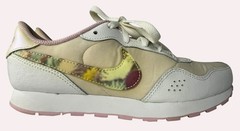 Nike MD Valiant Floral GS White Pink Youth 4Y Girls Sneakers