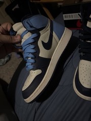 Jordan Air Jordan 1 Retro High OG GS Blue/Black/White Leather Sneaker 5Y