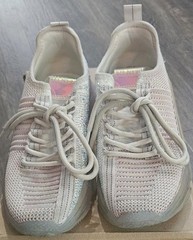 Steve Madden Kids Maxima Rhinestone Sneakers Size 4 with Box