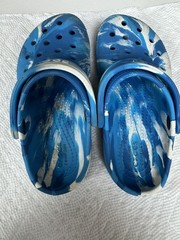 CROCS, Kid’s Classic Clogs, Blue Marbled, C10