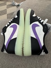 Jordan 1 Retro Low „Black Raspberry“ Shoes Glow In The Dark Size 4Y