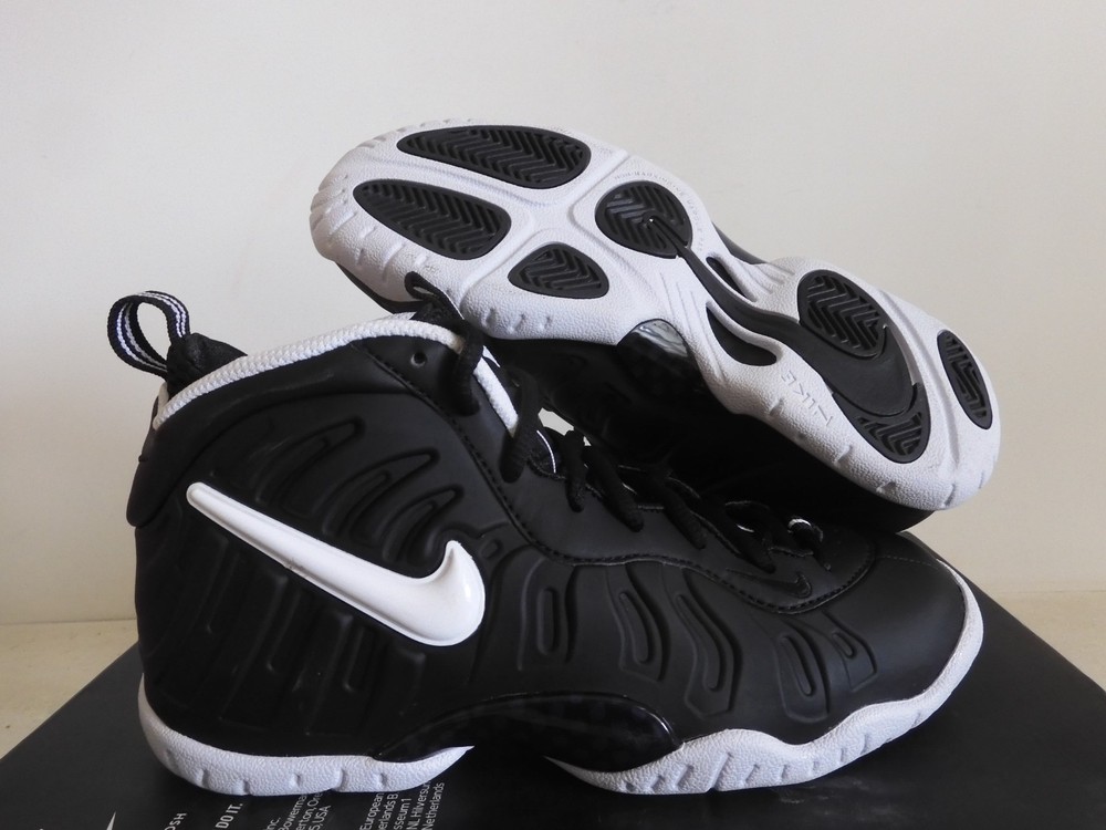 Nike Little Posite Pro Foamposite (Gs) Black-White Sz 4Y Rare 2016 [644792-006]