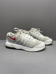 Kids Nike Air Max Invigor athletic shoes white and wolf gray Size 13.5c