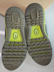 NIKE AIR MAX 2013 SNEAKERS WOLF-GREY/VOLT-GREEN GRADE SCHOOL YOUTH 5Y WOMEN 6.5.