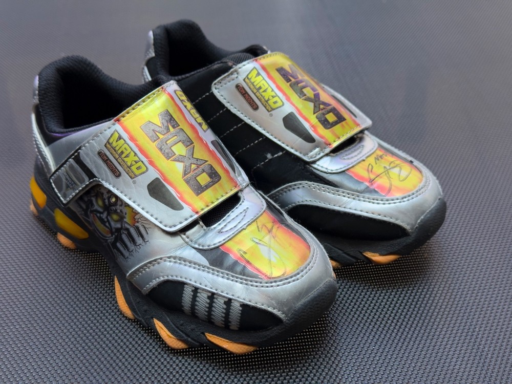 Kids Monster Jam Max -D Shoes Size 1.5 (Signed by Tom Meents)