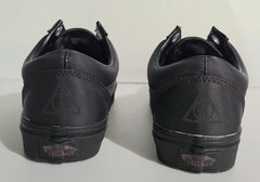 VANS HARRY POTTER DEATHLY HALLOWS SIZE 6.5