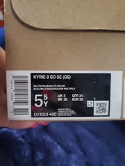 NIKE KYRIE 8 GO SE (GS) Baltic Blue/Multi-Color Kids Size 5.5Y Brand New w/box
