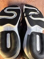 Nike Air Max Infinity GS Black White BQ5309-001 Youth Size 6.5Y / Women’s 8
