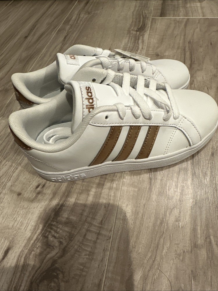 Adidas Neo Baseline K White Gold Stripe Sneakers Kids Size 2 Kids 👦 Shoes