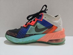 NIKE-X SPACE JAM-LEBRON 18 -LOLA BUNNY-SIZE 3.5Y