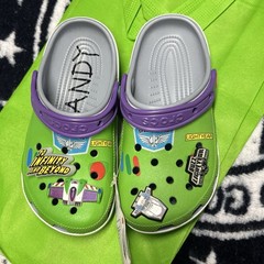 Buzz Lightyear 🔥Crocs classic clog With Tags 🏷️ Junior 3m – 5w