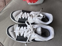 Nike Ja 1 Scratch 2.0 Size 3.5Y