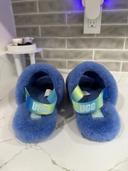 UGG Fluff Yeah Slide Gradient. Big Kids size 6 M. Color Blue.