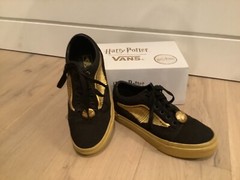shoes men’s 4 vans x harry potter golden snitch, worn once, with box