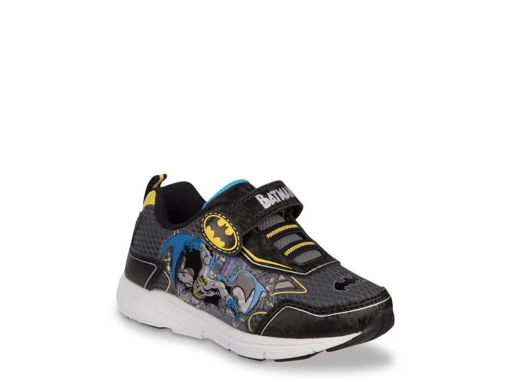 Batman Light Up Sneakers, Black/Yellow Toddler 7M New in Box