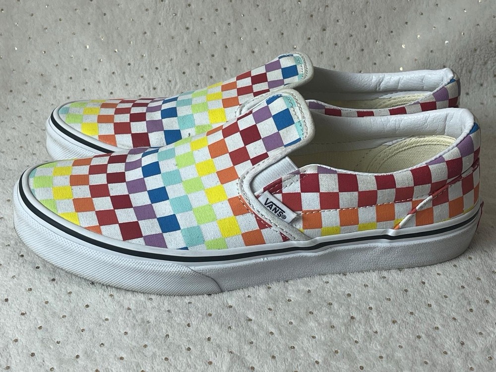 VANS Kid’s Slip On Rainbow Checkerboard Sneakers Size 7 Kids 500714