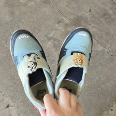 Bluey Bluey & Bingo Keepy Uppy Light Blue Kids Sneaker US Size 12 Hook & Loop