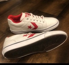 BOYS‘ CONVERSE EL DISTRITO 2.0 OX NWOT