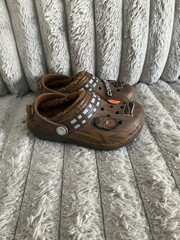 Crocs Star Wars Chewbacca Classic Lined Clog – Kids‘ Size 11