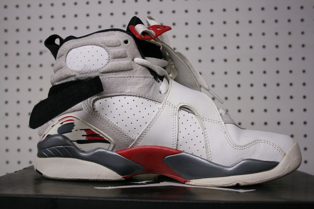 Air Jordan 8 Retro Bugs Bunny 2013 (GS) Kids Size 7y 305368103