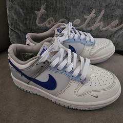 Nike „Just Do It“ Dunks Low Youth Size 3.5 Basketball Shoes Sneakers Athletic