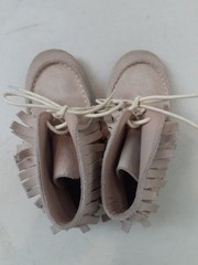 Monkey Feet Leather Fringe Moccasin Boots Youth Size 5-6Y Beige Unisex Boy Girl